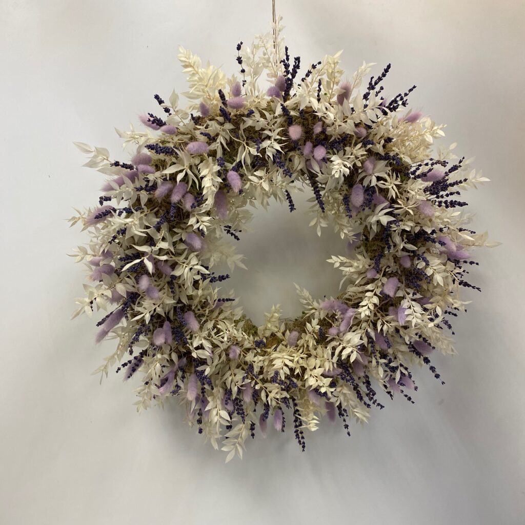 Dried Mauve Thatch Wreath