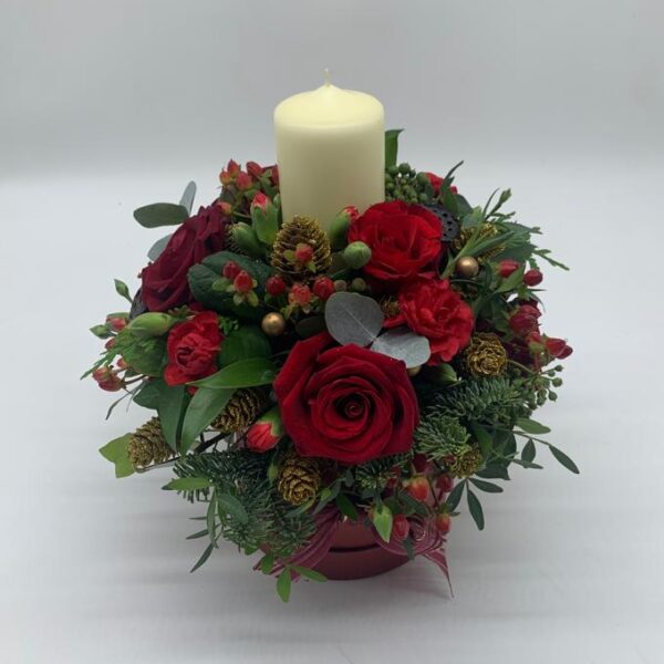 Christmas Candle Floral Decoration - Reds - Image 2