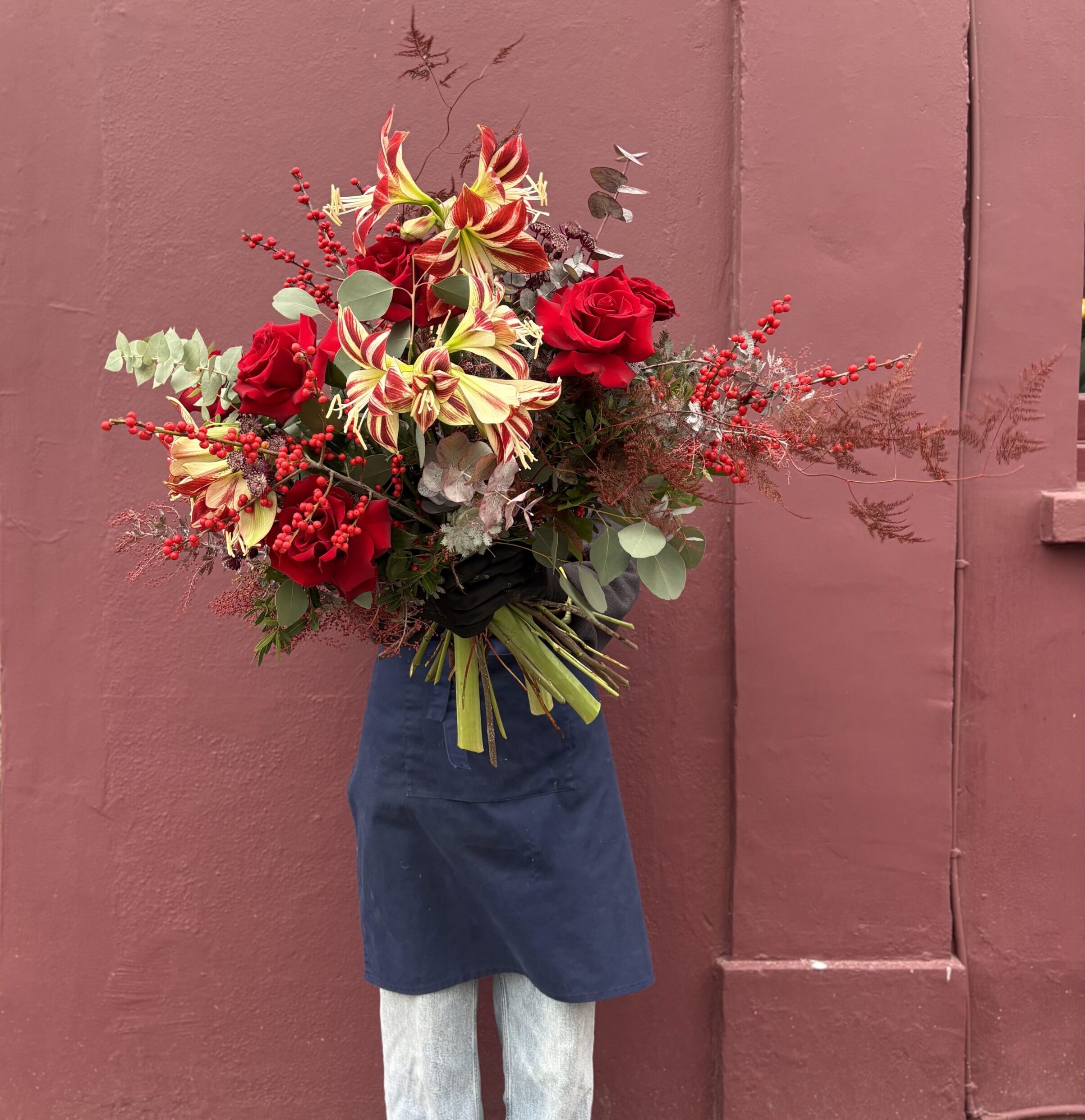 Luxury Christmas Bouquet - Image 2